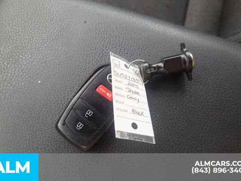 Used 2025 Toyota Camry LE FWD image 16