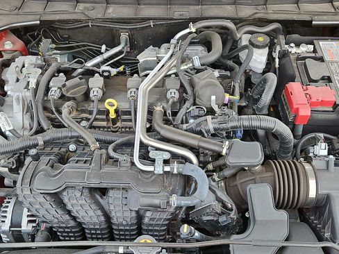 Used 2024 Nissan Altima 2.5 SV FWD image 13