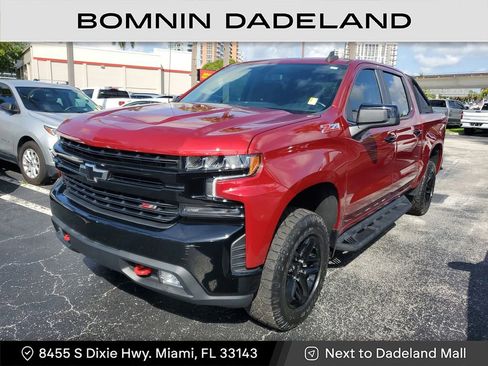 Used 2021 Chevrolet Silverado 1500 LT Trail Boss image 2