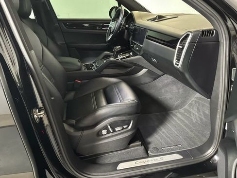 Used 2019 Porsche Cayenne S AWD/4WD image 23
