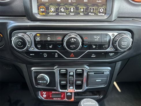 Used 2023 Jeep Gladiator Mojave w/ Cold Weather Group image 12