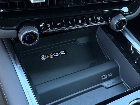 New 2026 Chevrolet Tahoe Premier image 17