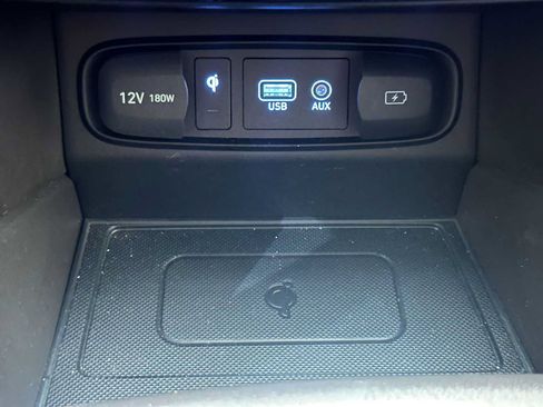 Used 2020 Hyundai Santa Fe SEL AWD/4WD image 16