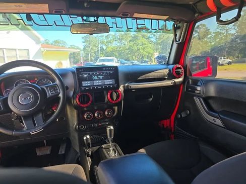 Used 2017 Jeep Wrangler Unlimited Sport w/ Connectivity Group image 20