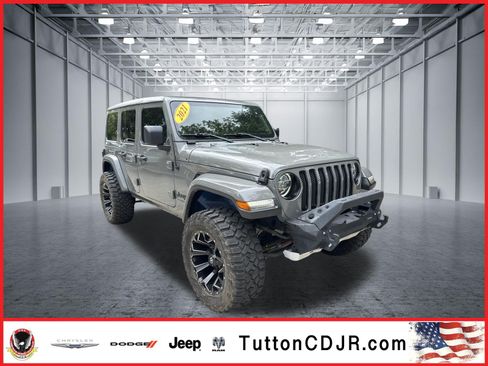 Used 2021 Jeep Wrangler Unlimited Sahara AWD/4WD image 1