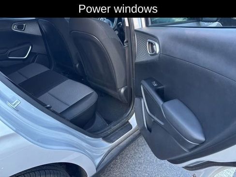 Used 2020 Kia Soul LX FWD image 8