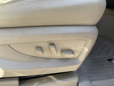 Used 2020 GMC Yukon XL SLT w/ Premium Edition image 57