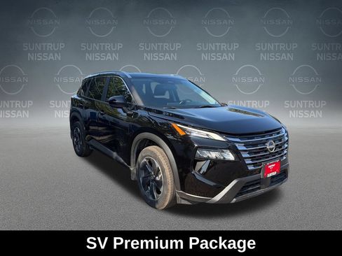 Used 2024 Nissan Rogue SV w/ SV Premium Package FWD image 9