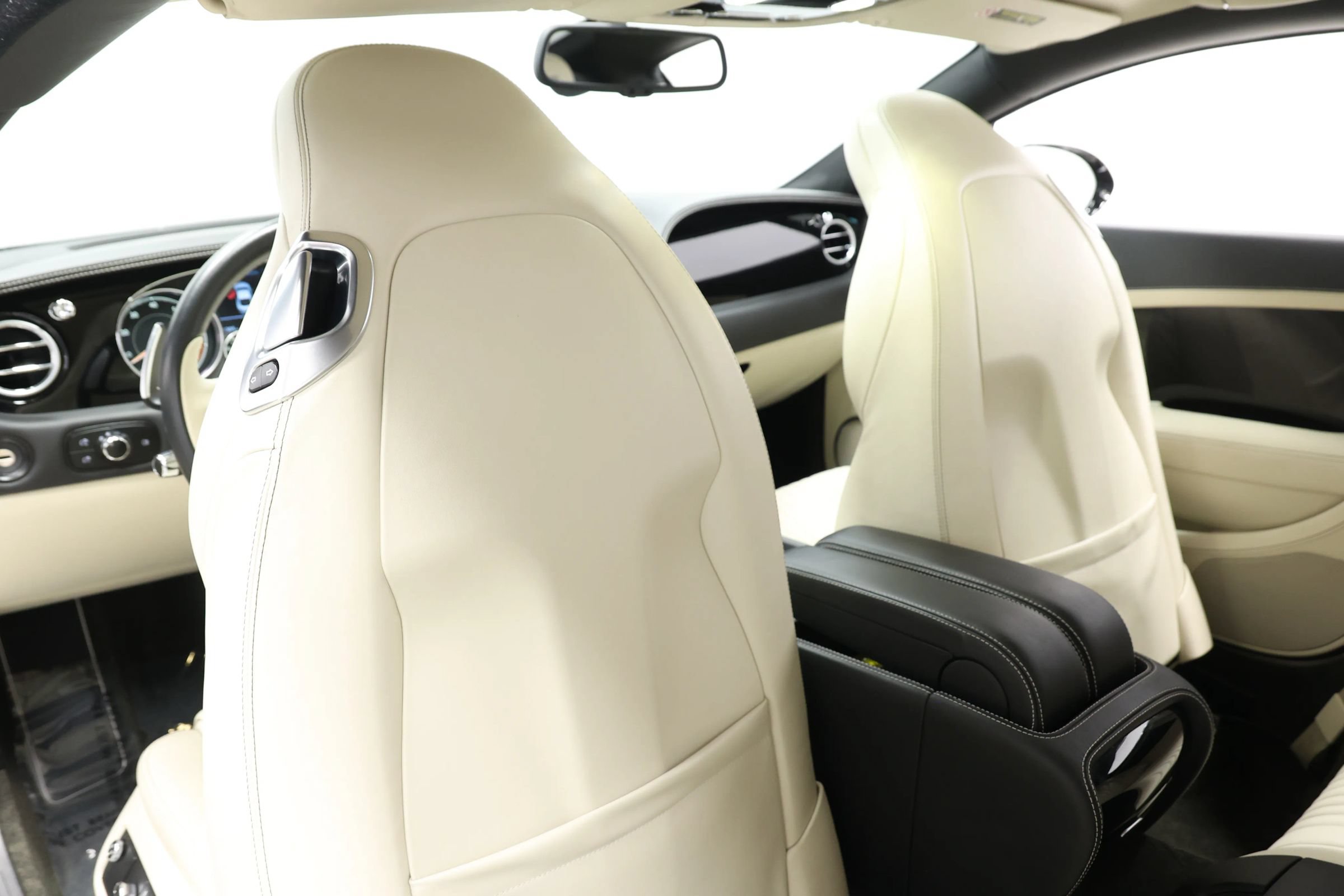 Used 2017 Bentley Continental GT AWD/4WD image 54