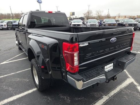 Used 2022 Ford F350 XLT image 4