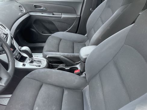 Used 2016 Chevrolet Cruze LT image 24