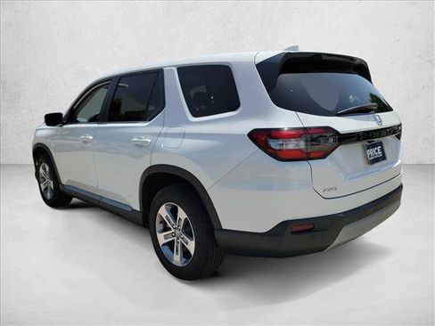 Used 2025 Honda Pilot EX-L image 7