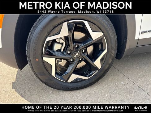 Used 2025 Kia Seltos EX w/ EX Sunroof Package AWD/4WD image 10