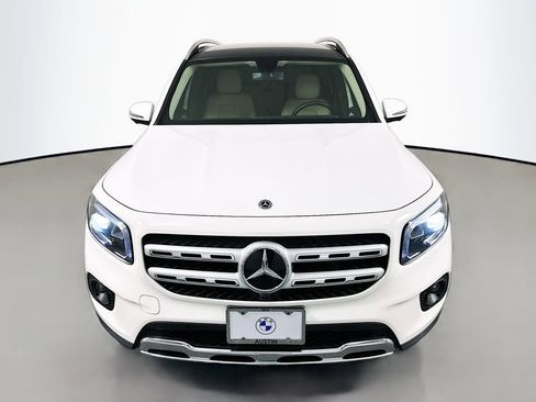 Used 2021 Mercedes-Benz GLB 250 image 2