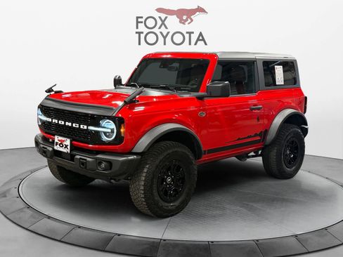 Used 2023 Ford Bronco Wildtrak image 1