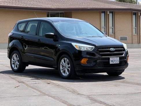 Used 2017 Ford Escape S FWD image 7
