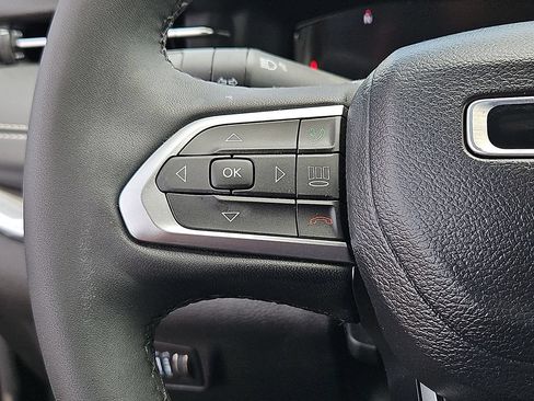 Certified 2023 Jeep Compass High Altitude AWD/4WD image 23