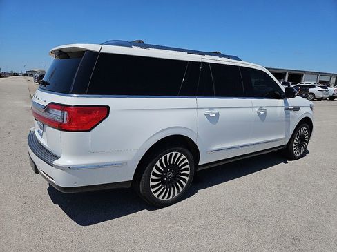 Used 2020 Lincoln Navigator L Black Label w/ Cargo Convenience Package AWD/4WD image 8