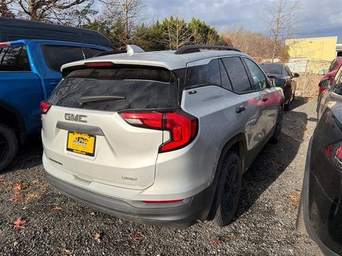 Used 2018 GMC Terrain SLE image 7