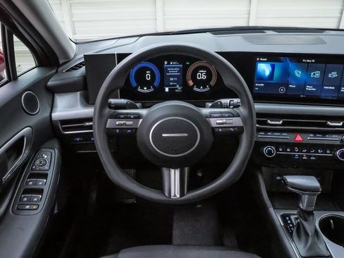 Certified 2026 Hyundai Sonata SE FWD image 19
