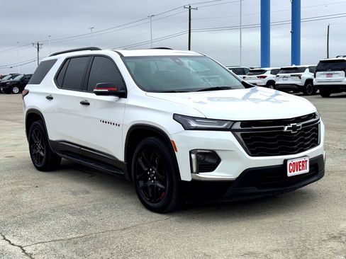 Used 2023 Chevrolet Traverse Premier w/ Redline Edition image 4