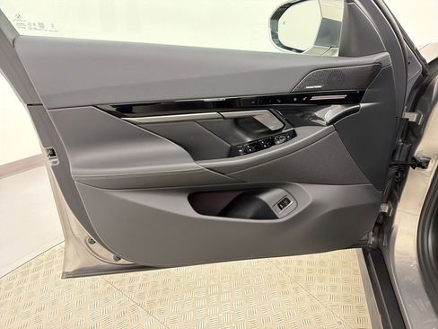 Certified 2026 BMW 530i image 20