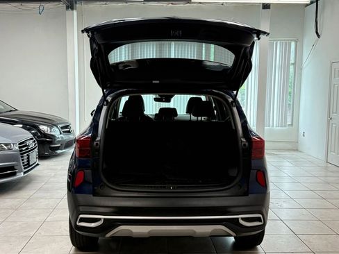 Used 2021 Kia Seltos S FWD image 15