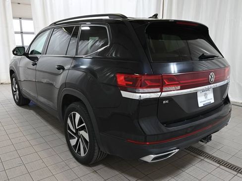 Used 2025 Volkswagen Atlas SE AWD/4WD image 12