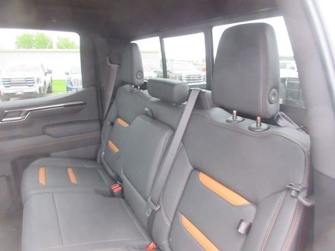 New 2026 GMC Sierra 1500 AT4 w/ AT4 Premium Package AWD/4WD image 16