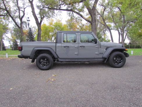 Used 2023 Jeep Gladiator Sport w/ Trailer Tow Package image 6