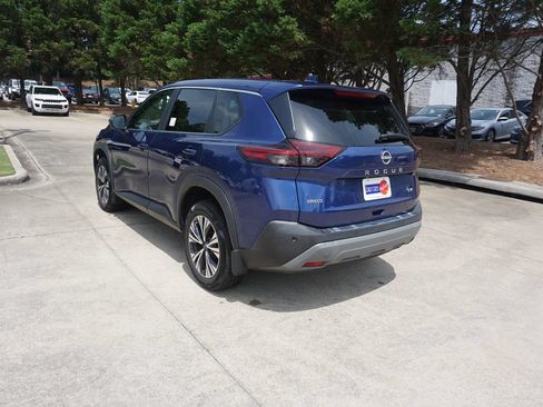 Used 2023 Nissan Rogue SV FWD image 17