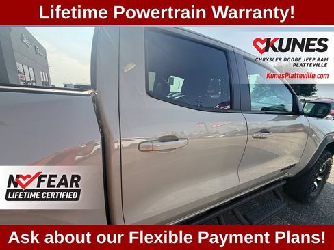 Used 2024 GMC Canyon AT4X AWD/4WD image 40