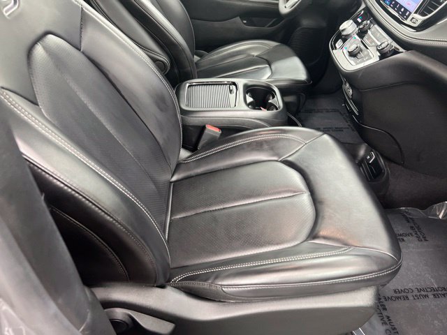 Used 2023 Chrysler Pacifica Touring-L w/ S Appearance Package FWD image 22