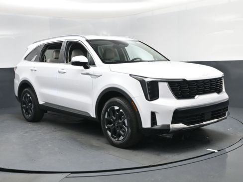 New 2026 Kia Sorento S image 8