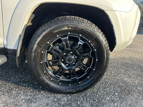 Used 2020 Toyota 4Runner SR5 image 25