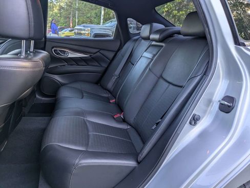 Used 2016 INFINITI Q70 3.7 w/ Sport Package RWD image 13