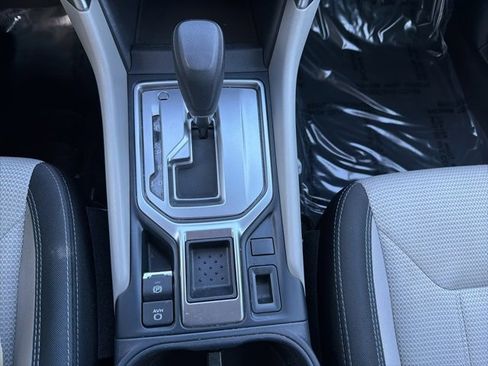 Used 2023 Subaru Forester Base image 38