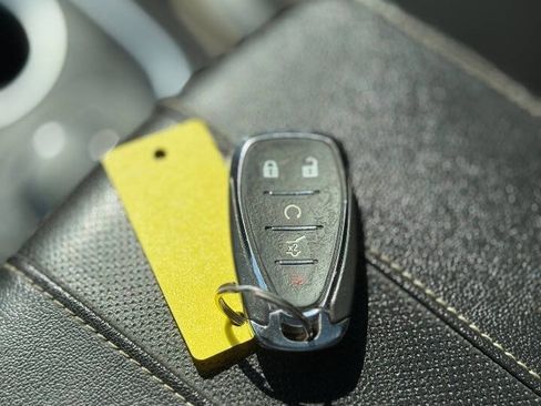 Used 2022 Chevrolet Traverse Premier w/ Redline Edition image 30