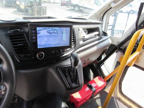 Used 2021 Ford Transit 350 DRW RWD image 26