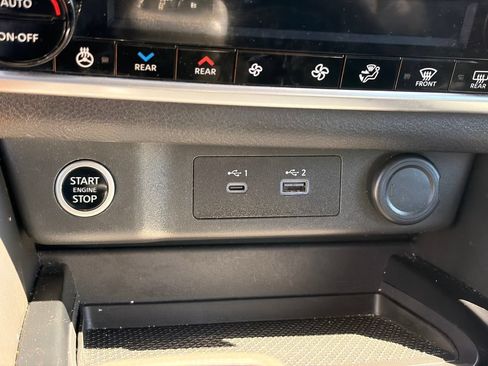 Certified 2023 Nissan Rogue SL w/ SL Premium Package AWD/4WD image 23