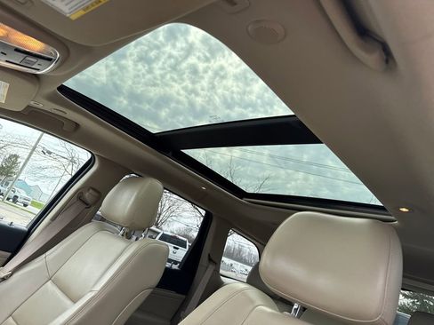 Used 2018 Jeep Grand Cherokee Limited w/ Luxury Group II image 38