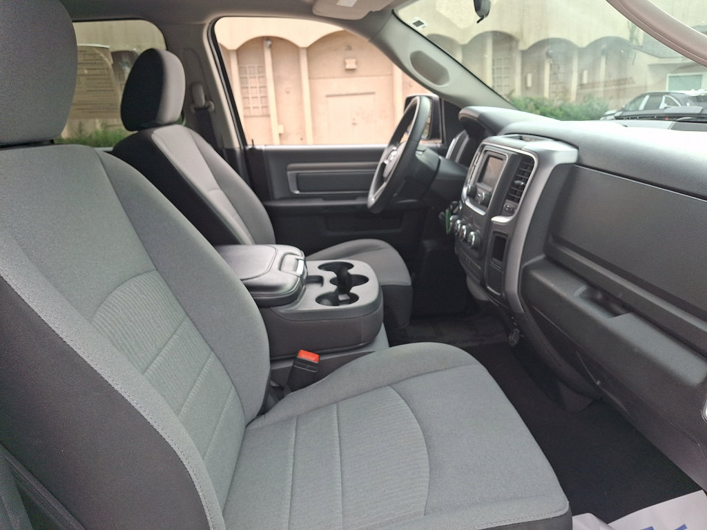 Used 2024 RAM 1500 Classic SLT AWD/4WD image 11