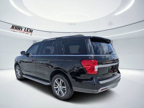 Used 2022 Ford Expedition XLT RWD image 5