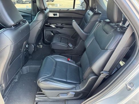 Used 2021 Ford Explorer ST w/ Equipment Group 401A AWD/4WD image 14