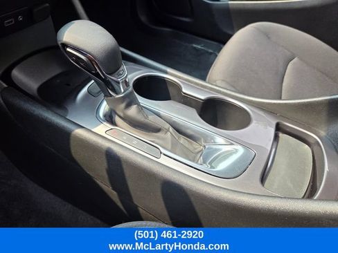 Used 2022 Chevrolet Malibu LS FWD image 26