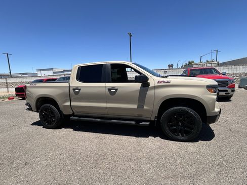 Used 2022 Chevrolet Silverado 1500 Custom Trail Boss AWD/4WD image 5