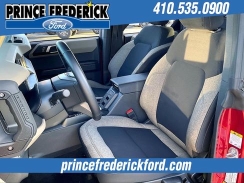 Used 2025 Ford Bronco Big Bend image 23