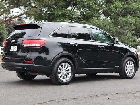 Used 2016 Kia Sorento LX AWD/4WD image 5