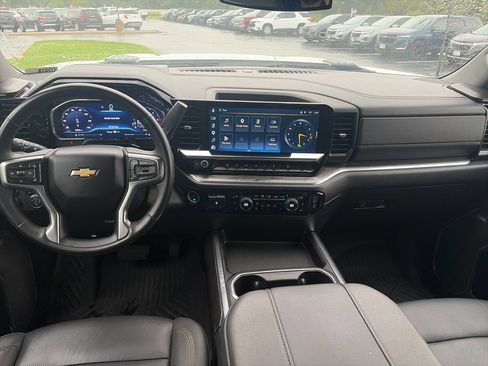 Certified 2025 Chevrolet Silverado 2500 LTZ w/ LTZ Plus Package AWD/4WD image 11