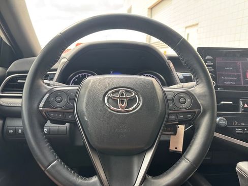 Used 2024 Toyota Camry SE image 18